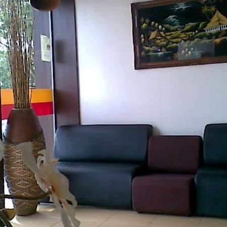 קואלה טרנגאנו Hotel Teratai Tenang מראה חיצוני תמונה